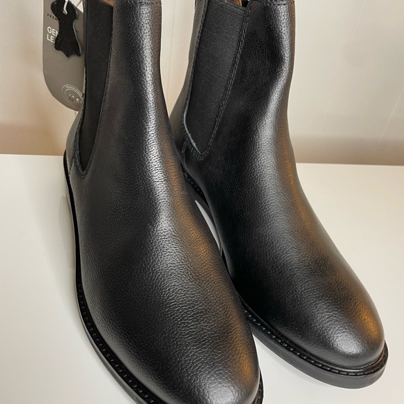 H&M Genuine Leather Women’s Chelsea Boots Size 8.5 NWT - Picture 9 of 10